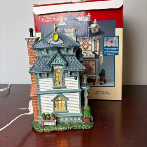 LEMAX Norma's Millinery Rare Caddington Christmas Village Collection #45049 Dept - Picture 6 of 16